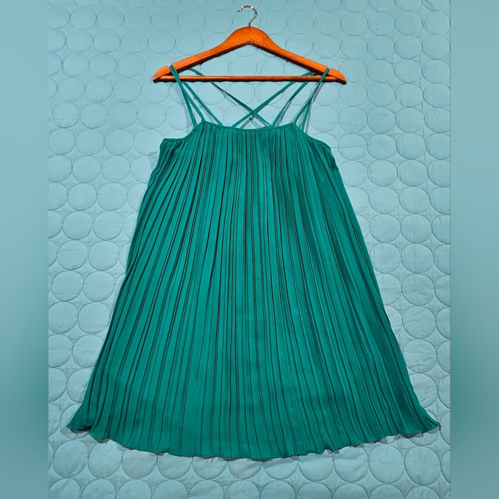 BCBGeneration Green Pleated Halter Coctail Mini Dress Size S